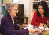 L aide aux aidants et aux personnes malades Module spécifique Alzheimer 27 février, 5, 12, 19 et 26 mars 2015 u Accompagner un parent âgé touché par la maladie d Alzheimer (1) Réunion d information :