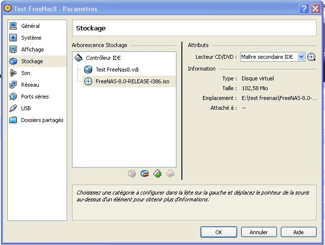 On clique sur l icône CDROM dans la section intitulé «attributs», afin de sélectionner le fichier ISO d'installation de l'environnement FREENAS