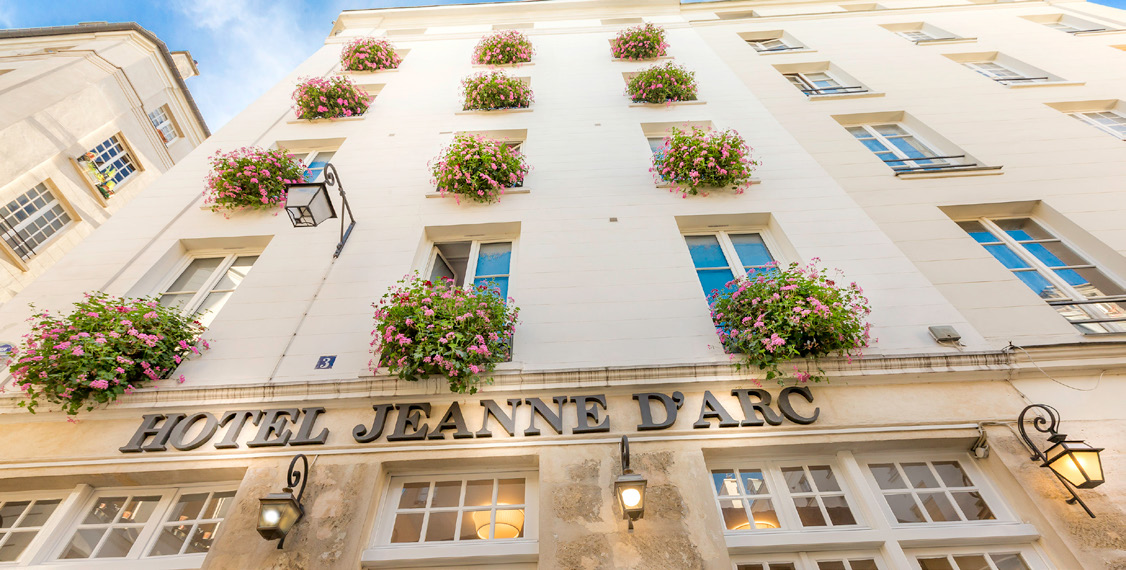 Hôtel Jeanne d Arc Le Marais 3, rue de Jarente, 75004 PARIS Tél: +33