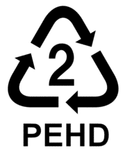 Polyéthylène Haute Densité, généralement opaques. Ces logos signalent le type de plastique de l emballage.