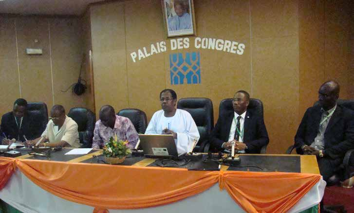 Participation à la 4 ème semaine scientifique du CORAF Lors de la 4 ème semaine scientifique du CORAF qui s est tenue du 16 au 20 juin 2014 à Niamey au Niger, le Centre Régional AGRHYMET/CILSS a
