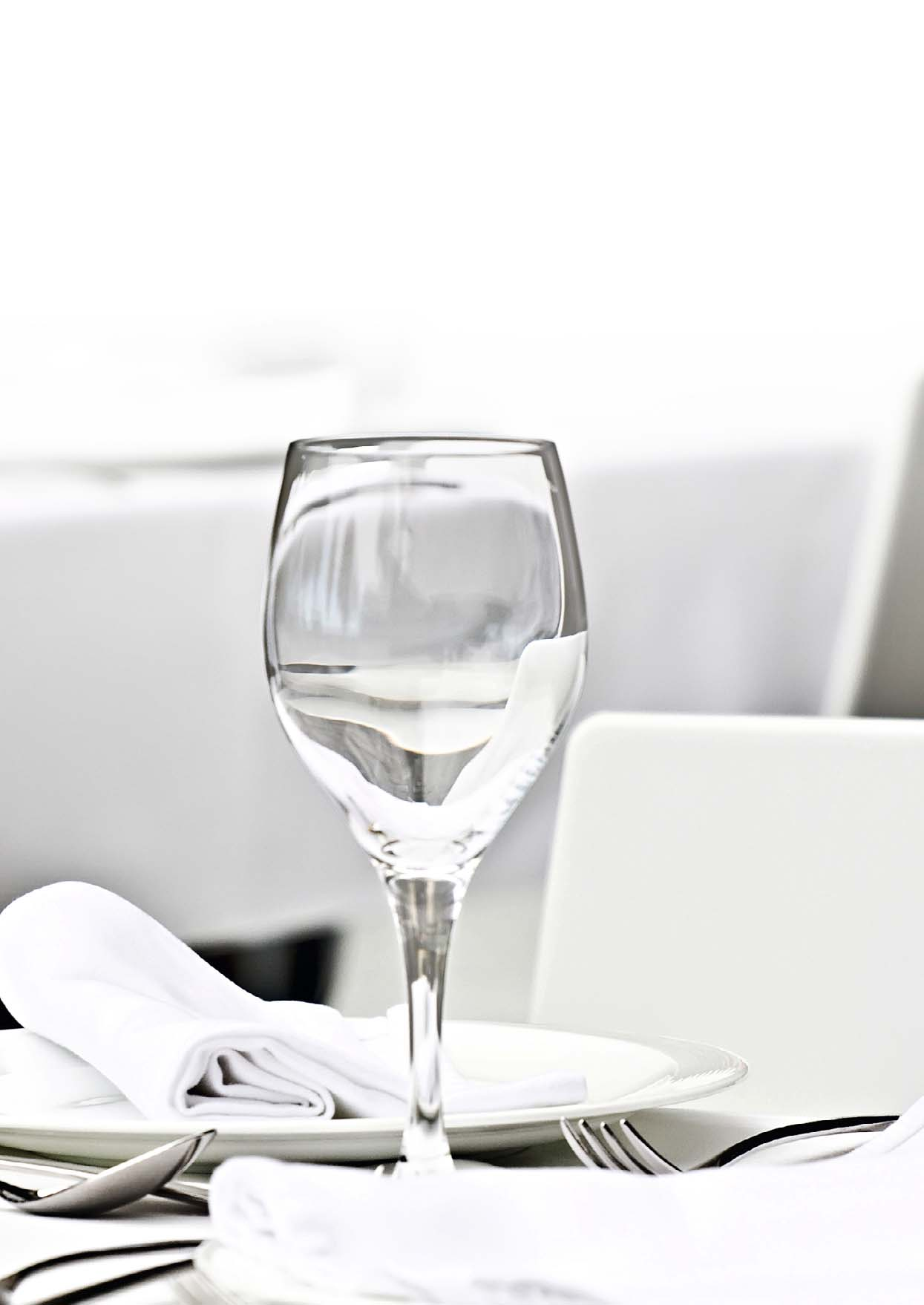 La vue joue un rôle important dans la gastronomie. Une vaisselle parfaitement propre est donc une condition pour que les mets et boissons mettent en appétit.