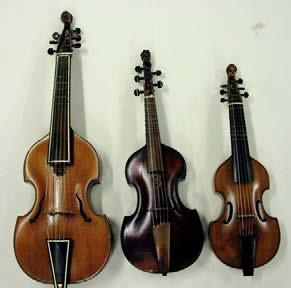 Au début du dix-huitième siècle, on voit apparaître un pardessus de viole à cinq ou six cordes, puis le quinton, instrument hybride, sorte de violon à cinq cordes qui Jordi