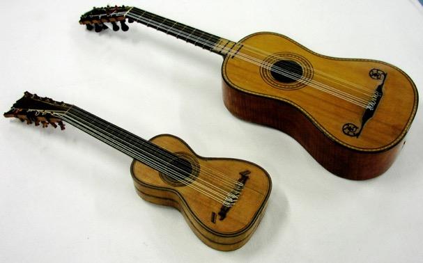 Moins coûteuse et plus facile à jouer que le luth, la guitare est rapidement devenue un instrument d accompagnement très en vogue.