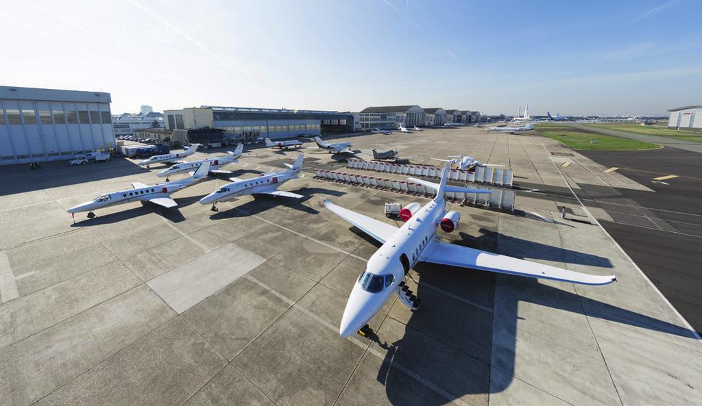 UN AÉROPORT LEADER EN EUROPE ONE OF EUROPE S LEADING AIRPORTS La plateforme de Paris-Le Bourget, exclusivement dédiée à l aviation d affaires, propose une offre intégrée.
