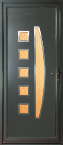 Gamme Variation Des portes sur mesure adaptées à toutes les dimensions spécifiques, qui