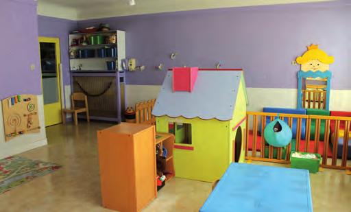 fr Les enfants sont accueillis de manière régulière avec 1 ou 2 enfants au domicile d'assistantes maternelles agréées employées par la communauté de communes