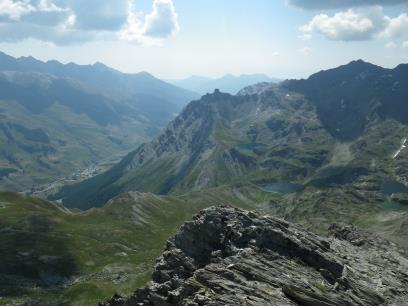 duquel nous aurons une vue imprenable sur les innombrables sommets "de plus de 3000m" dominant la vallée des Thures.