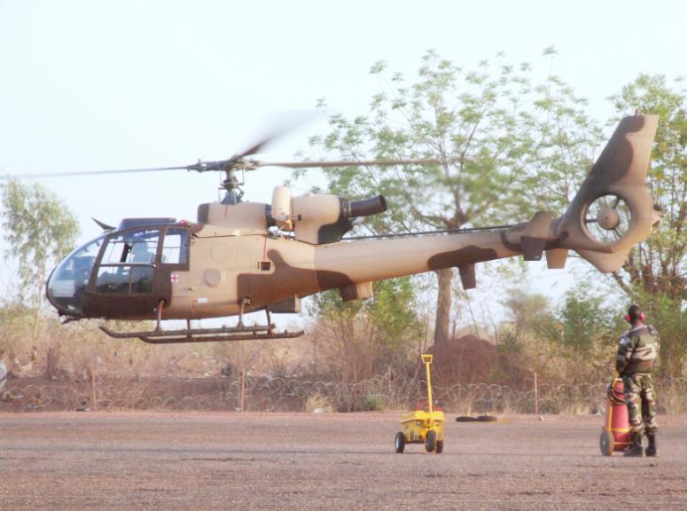 En effet depuis l arrivée à la base aérienne des hélicoptères GAZELLE le 11 Janvier 2013, grâce à l appui de la coopération française a travers le projet gazelle toutes les dispositions techniques et