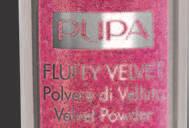 La formule Best Seller de Pupa est une base parfaite pour réaliser le nail art Fluffy Velvet.