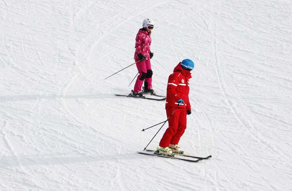 3 Mise en œuvre de l offre dans les Écoles Suisses de Ski L offre en bref: objectif et groupe cible Débutants et personnes renouant avec les sports d hiver Âge: de 9 à 99 ans Durée: 3 jours de cours
