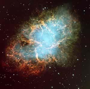 Les résidus forment les étoiles à neutrons également appelées pulsars puisqu en quelques sortes elles scintillent très vite.