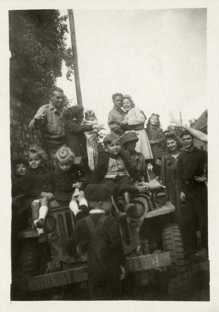 01 photographie Libération de Besançon - septembre 1944 : Arrivée des américains.