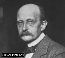 Il devient célèbe gâce au postulat de son pincipe d incetitude. Ewin Rudolf Josef Aleande Schödinge (1887-1961), connu en mécanique quantique et sutout pa l équation d onde qui pote son nom.