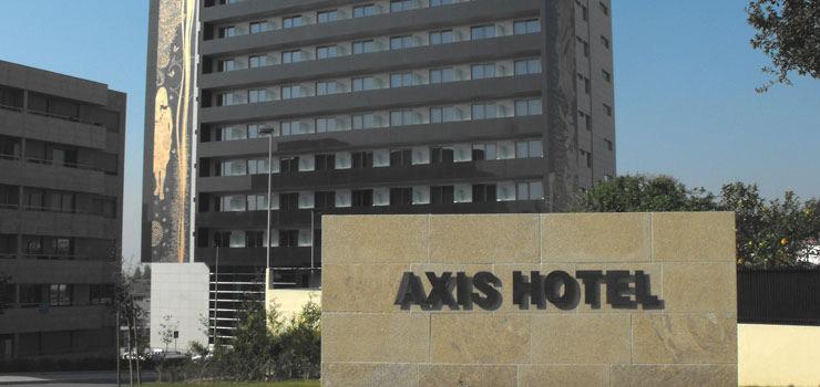 HOTEL AXIS PORTO 50,00 Double 55,00 L hôtel Axis Porto & Spa, est le nouveau 4 étoiles de la ville de