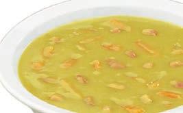 Cette soupe du Sud-Ouest épicée faite avec des tomates en dés, du maïs, des haricots secs, des