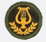 Musician Military band Musique militaire musicien intermédiaire Supersedes the Basic Musician Military Band badge Remplace l insigne de