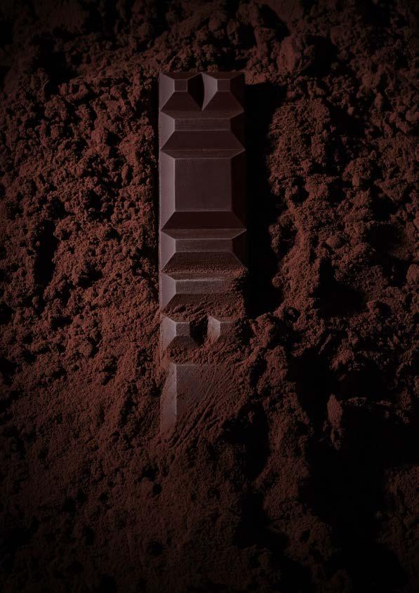 En plein cœur de l effervescent quartier de la Bastille, la Manufacture de Chocolat Alain Ducasse est un atelier où le chocolat est confectionné artisanalement, de la fève de cacao jusqu au bonbon,