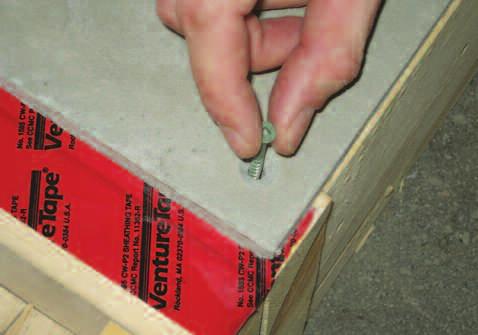 1 2 ÉTAPES À SUIVRE Solives espacées aux 16 (400 mm) c/c. Doubler les solives et mettre des blocs aux joints.