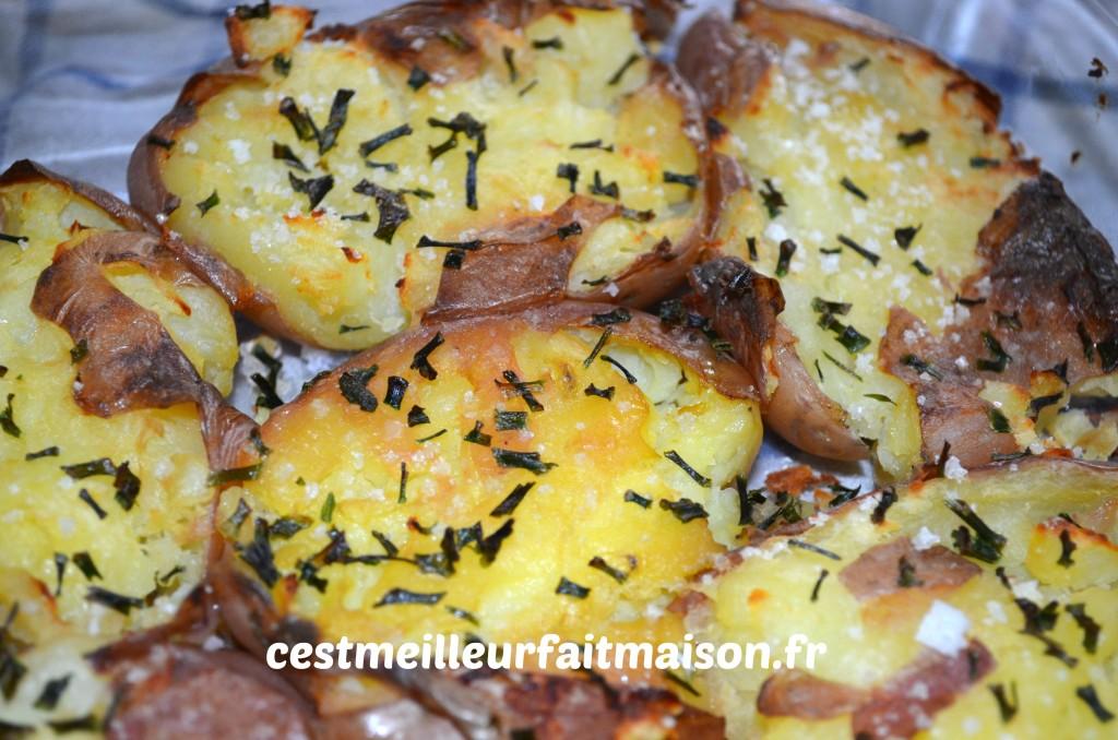 Ingrédients: (pour 1 pers) 2 pommes de terre Huile d olive Fleur de sel (ou gros sel de Guerande) Ciboulette Poivre noir