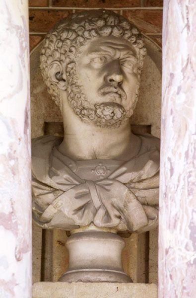 buste à partir de la Après restauration: Ce buste ira en réserve visitable Buste à adopter, fera partie de 2 ième phase de Caracalla (vdse 92) Buste de