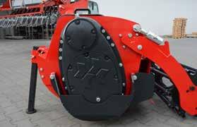 Il est conçu pour les tracteurs jusqu à 140 Ch. Avec des largeurs de travail de 2.05 à 3.05 m. En d autres termes, c est l outil parfait pour les agriculteurs qui recherche l efficacité. Le R2.