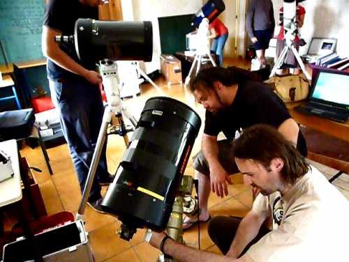 Campagne astro 2016 Apprendre àutiliser plus d une dizaine d instruments d observations Utiliser du matériel technique, optique (spectrographes, oculaires.