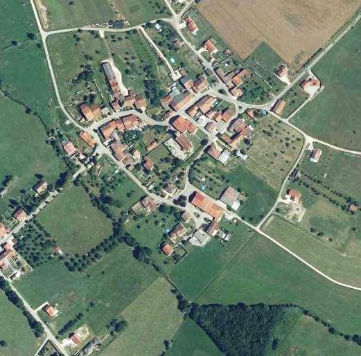 Présentation de la commune de SAINT-MENGE Petite commune rurale de l Ouest Vosgien, comprenant une cinquantaine de foyers et environ 120 habitants.