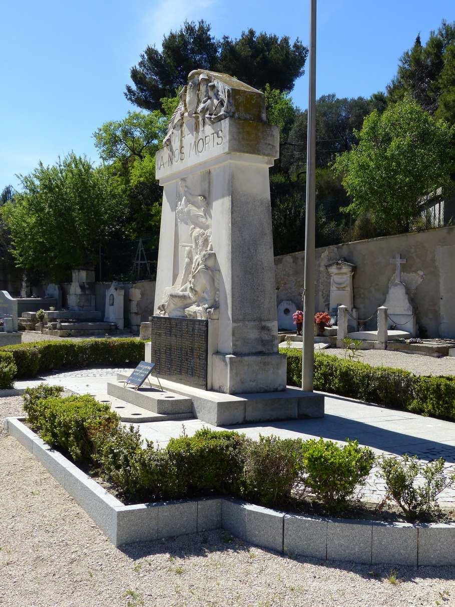 Description du monument Monument aux Morts de la guerre de 1914-1918 Cimetière Saint-Joseph, fondé en 1854, aujourd hui le plus ancien de la ville.