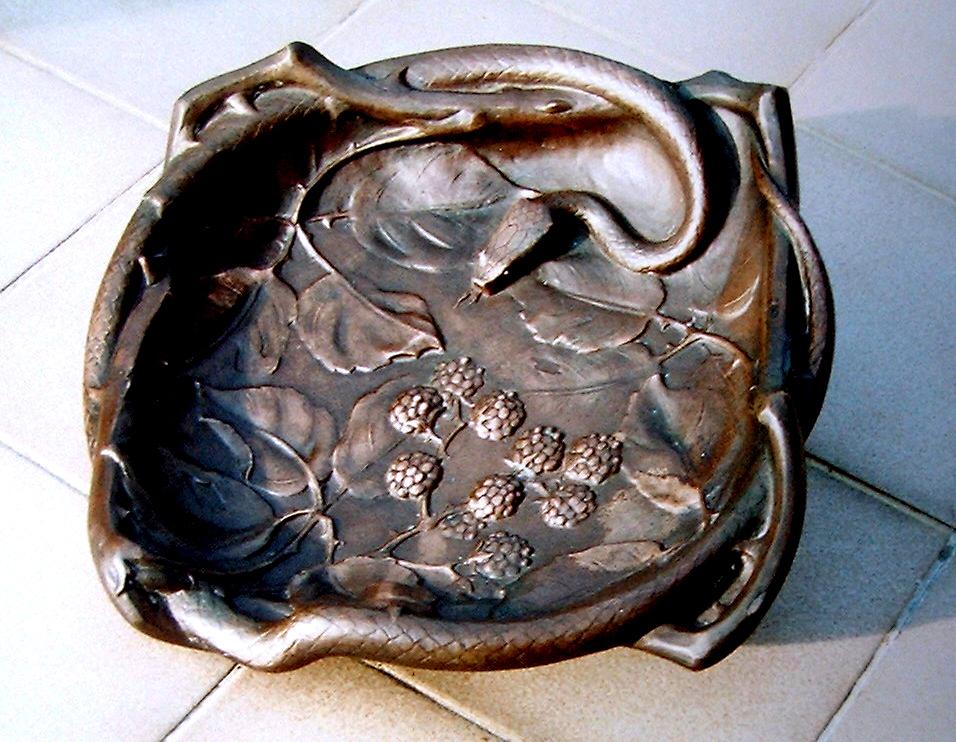 Or comme je le supposai, ce bronze est toujours en possession de la famille Schneider. Modèle acquis par le MDBA de Nancy en 2001.