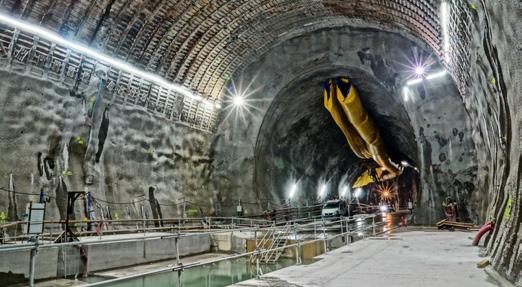 Réalisation des travaux de génie civil de la station Verdun Sud et des tunnels en souterrain du prolongement de la ligne 4, de Montrouge à Bagneux pour la RATP.