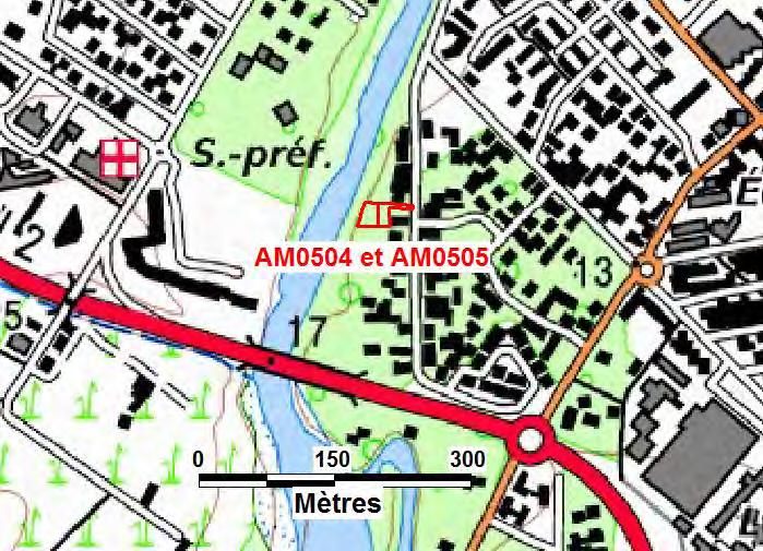 Parcelles AM0504 et AM0505 Centre-Ville Localisation : Figure 25 Localisation des parcelles AM0504 et AM0505 ( IGN, Scan 25 ) Objet de la demande de la mairie de Saint-Benoît : Classement actuel :