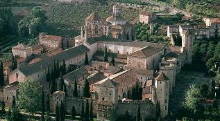 Jour 2 JOURNEE A MONTBLANC / MONASTERE POBLET / VALLS env 140 km Village fortifié médiéval de Montblanc Monastère cistercien de Poblet, inscrit au patrimoine mondial Unesco