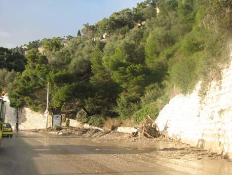 III «Coulées» Source : CG06 Source : CG06 Coulées de boue sur la commune de Villefranche-sur-Mer (Alpes-Maritimes) en novembre 2008 suite à de