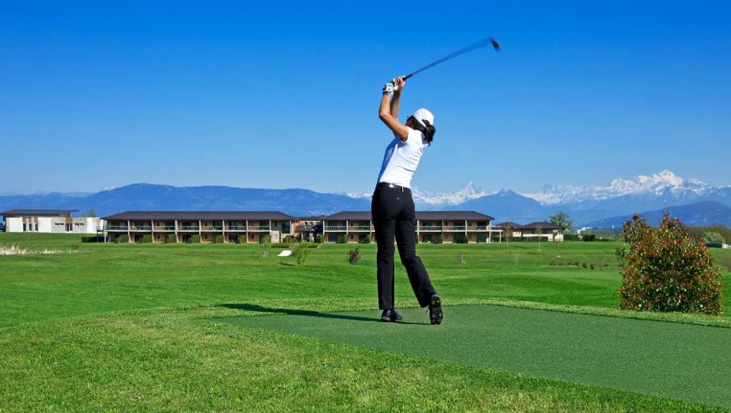 LE PARCOURS UN PARCOURS INNOVANT Le Jiva Hill Golf Club à Crozet est un parcours de 9 trous comprenant 18 départs.