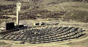 Centrales à tour Température de 600 C Début de l expérimentation en 1976 à Albuquerque au USA (Laboratoire Sandia) 63 m, 222 héliostats puissance thermique de 5 MW France : Themis projet EDF-CNRS
