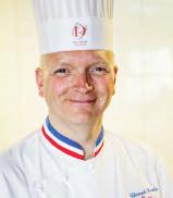 Créé en 1999, Ducasse Education définit les standards les plus élevés des arts culinaires et de la pâtisserie avec des programmes éducatifs mettant l accent sur l apprentissage pratique des