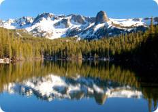 Économique: Alpenhof Lodge Charme: Sierra Nevada Resort Supérieur: Westin Monache Resort Jour 22 : Mammoth Lakes / Yosemite (212 km / 03h11) Ce matin, empruntez la fameuse Tioga road, une route