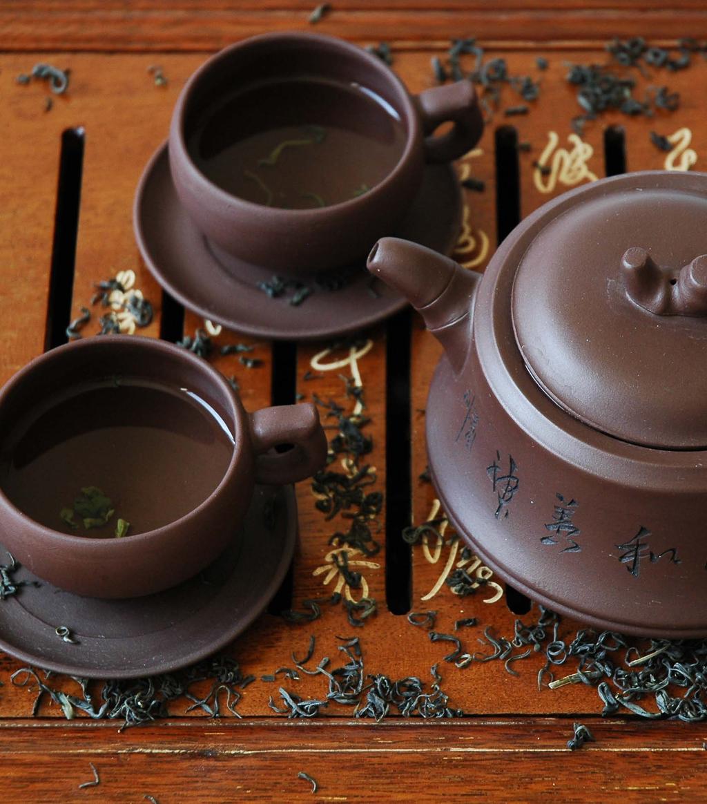 STAGE SÉANCES DE MÉDITATION TAOÏSTE Nouvel An Qi Gong et l art du thé avec Madame Wang Yun apprenez à préparer et servir le thé comme une méditation Résonance entre le corps, l âme et la nature 11 ou