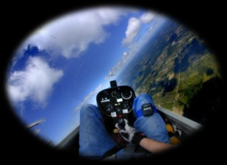 L équipement des planeurs De nos jours, les pilotes utilisent les atouts de l électronique pour naviguer ou communiquer avec les autres pilotes et les contrôleurs aériens.