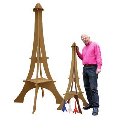 Tour Eiffel Géante et Tour Eiffel XXL Ces Tour Eiffel en carton existent dans deux tailles : la Tour Eiffel Géante en double cannelure et la Tour Eiffel XXL en triple cannelure.
