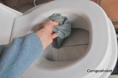 Vous n améliorez pas le confort de la toilette par la nettoyer, ni le fonctionnement. - Nettoyer l extérieur: Vous pouvez nettoyer la toilette avec une brosse et de l eau.