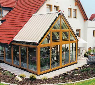 Store pour jardins d hiver avec surface vitrée pas trop grande Afin que ces maisons de verre ne deviennent pas des saunas, il est recommandé de prévoir une protection solaire