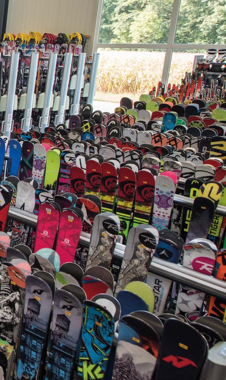 VOS AVANTAGES Le choix Avec un choix de 7 000 paires de skis et autant de chaussures, 600 snowboards et boots,