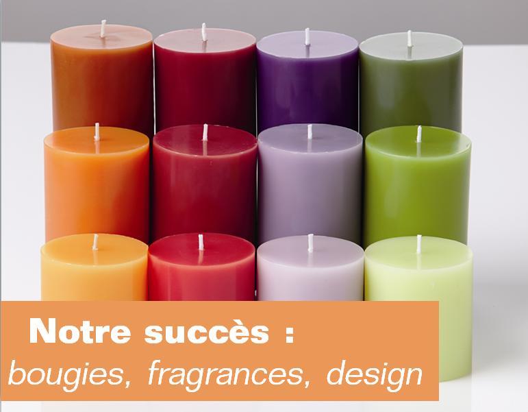 Notre succès : bougies, fragrances, design Des bougies de qualité, entièrement teintées et parfumées dans la masse Des formes et finitions pour tous,