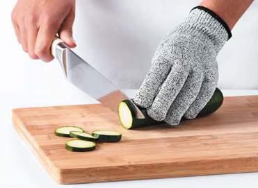 Conforme à la norme EN388:2016 454XE Pour usages pro et particulier For safely peeling, cutting, slicing, and chopping! An additional item to use the mandolin or Elios peelers safely! Ambidextrous.