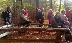neuchâtel Les forestiers à Fribourg gloria Locatelli* Les forestiers neuchâtelois sont allés à Fribourg. Ils ont discuté de «Gestion et aménagement de forêts périurbaines» avec leurs collègues.