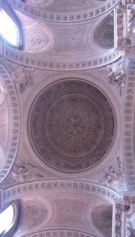 Voûte du dôme. Église abbatiale Notre-Dame (1768-1785) Guebwiller. Haut-Rhin, France.