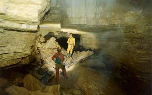 Âge du karst L étude géologique de la rivière souterraine de Bèze apporte quelques renseignements intéressants sur la délicate question de l âge du karst en Côte-d Or.
