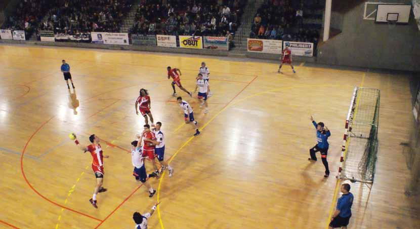 Sport 8 ème édition du Hand Elite 42 à l heure où l Equipe de France de handball participait à l Euro en Serbie, le Handball Saint-étienne Andrézieux organisait son traditionnel tournoi, réunissant